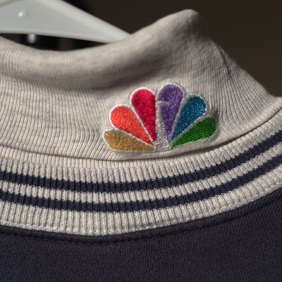 NBC Sports Turtleneck Vintage Sweater - MEDIUM - Picture 4 of 4